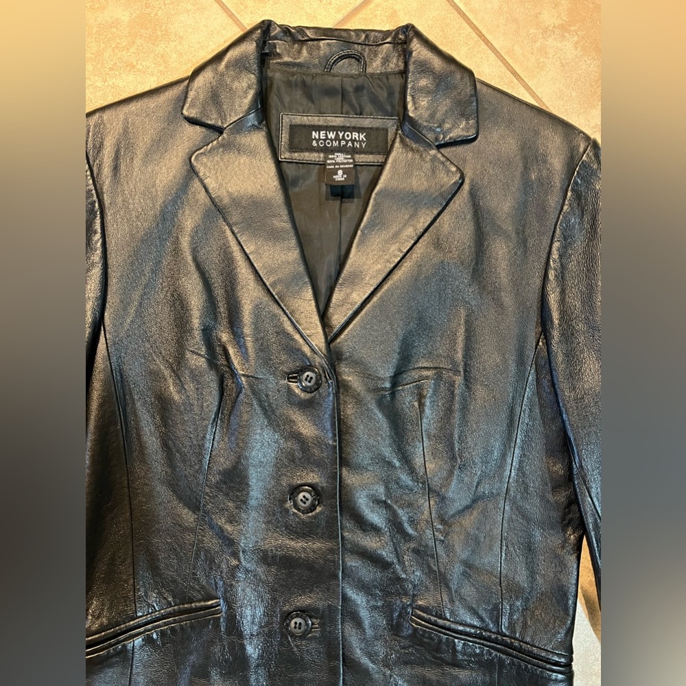 NEW YORK AND COMPANY REAL LEATHER JACKET